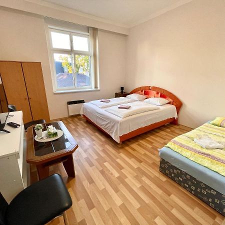 Pension Majovka Egra  Extérieur photo